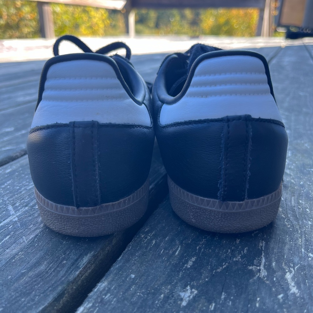 Adidas Sambas Women's 7.5 - Picture 7 of 8